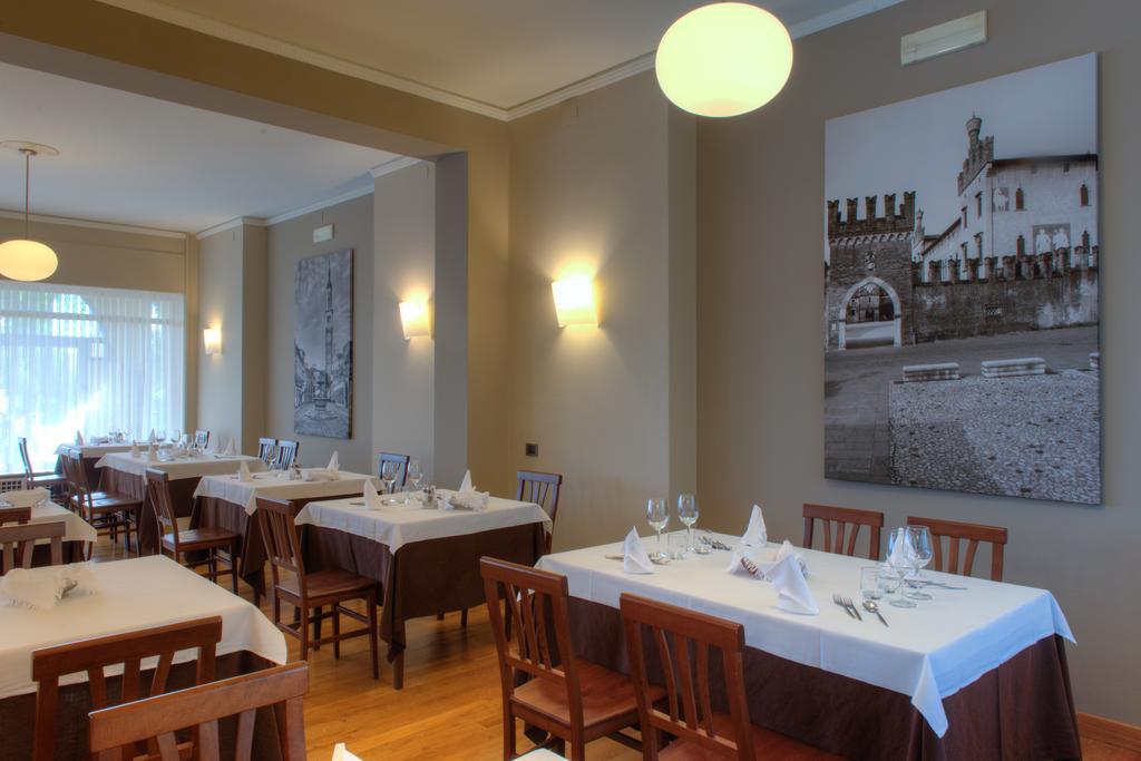 Albergo Ristorante Belvedere Thiene Exterior foto